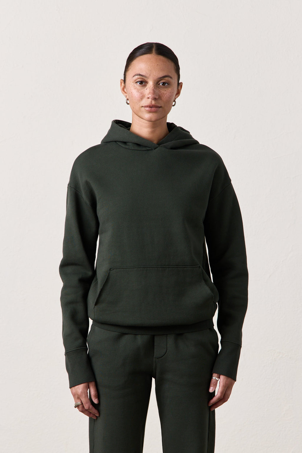 ELLIS RELAXED COZY FLEECE HOODY