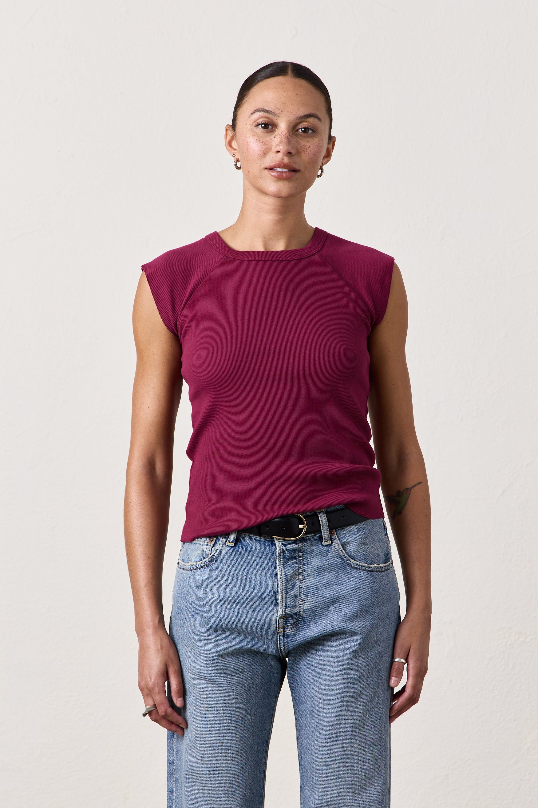 CHLOE FITTED RIB TEE