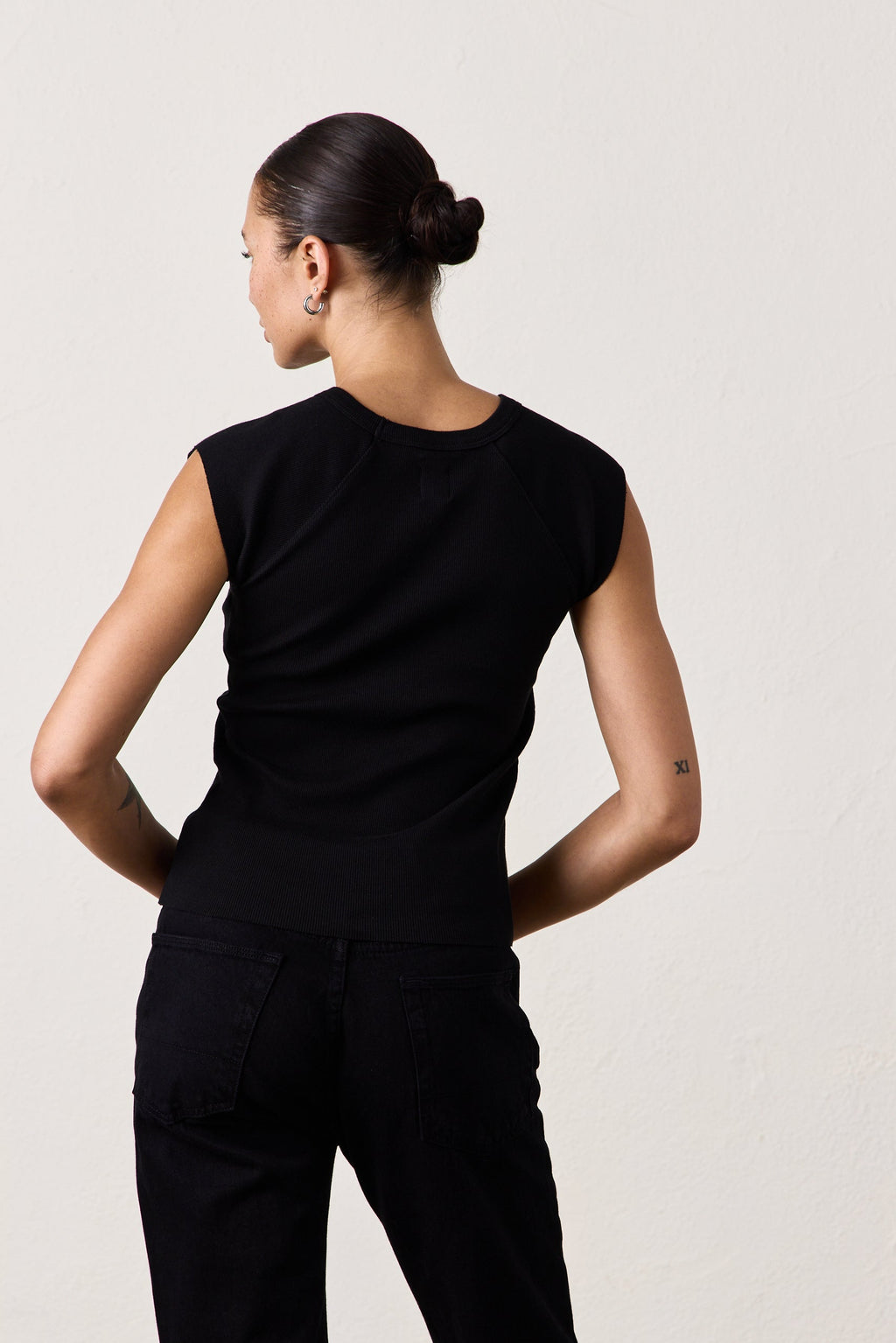 CHLOE FITTED RIB TEE