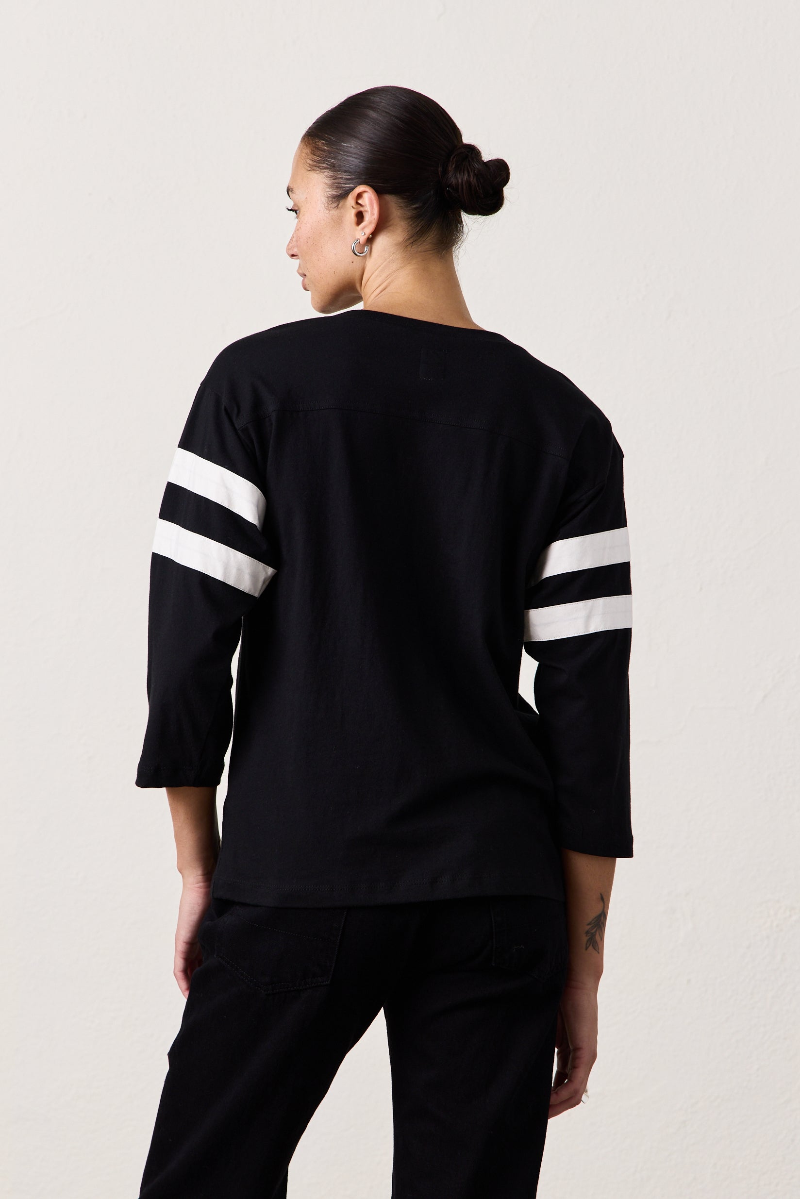 HART FINE JERSEY FOOTBALL TEE