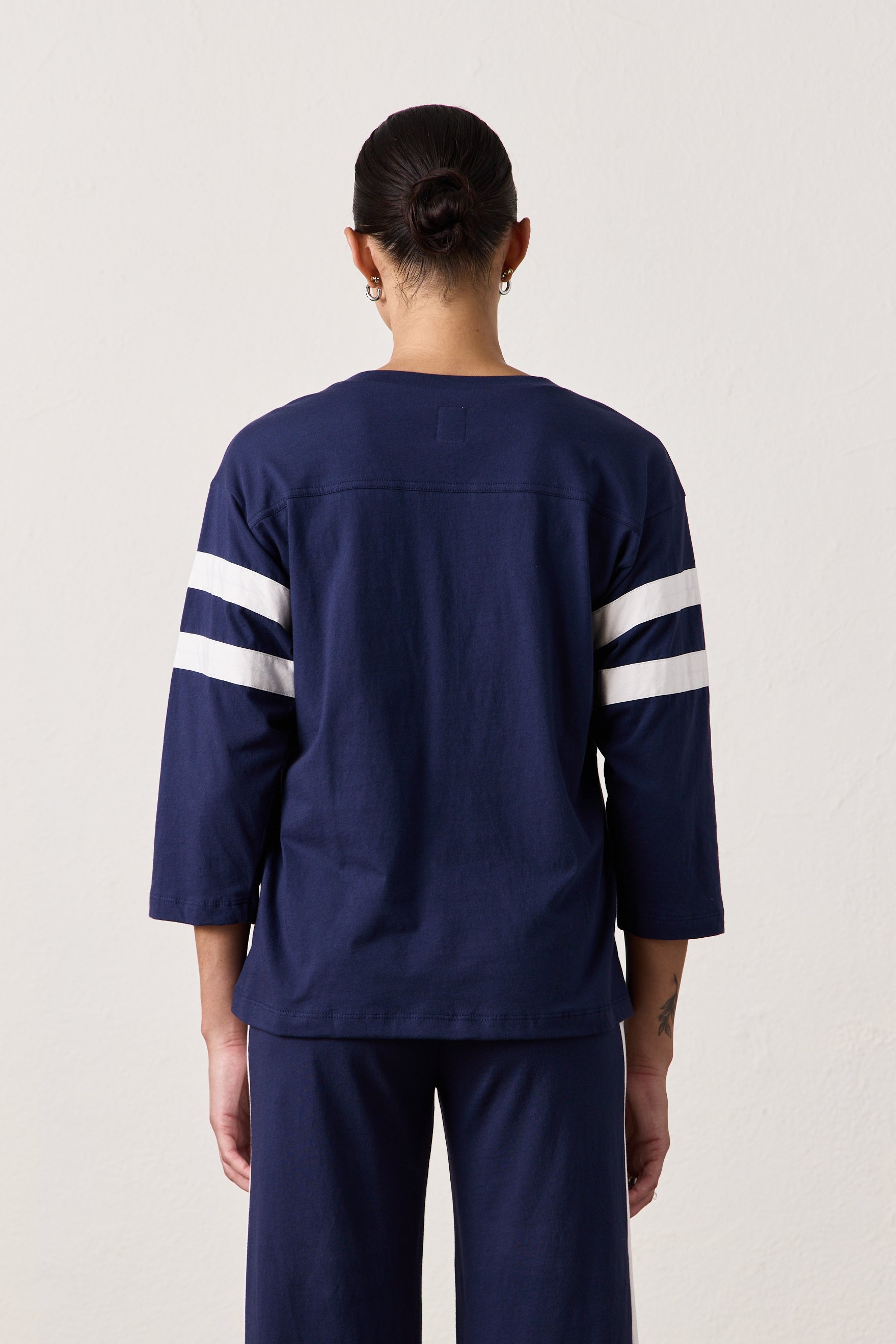 HART FINE JERSEY FOOTBALL TEE