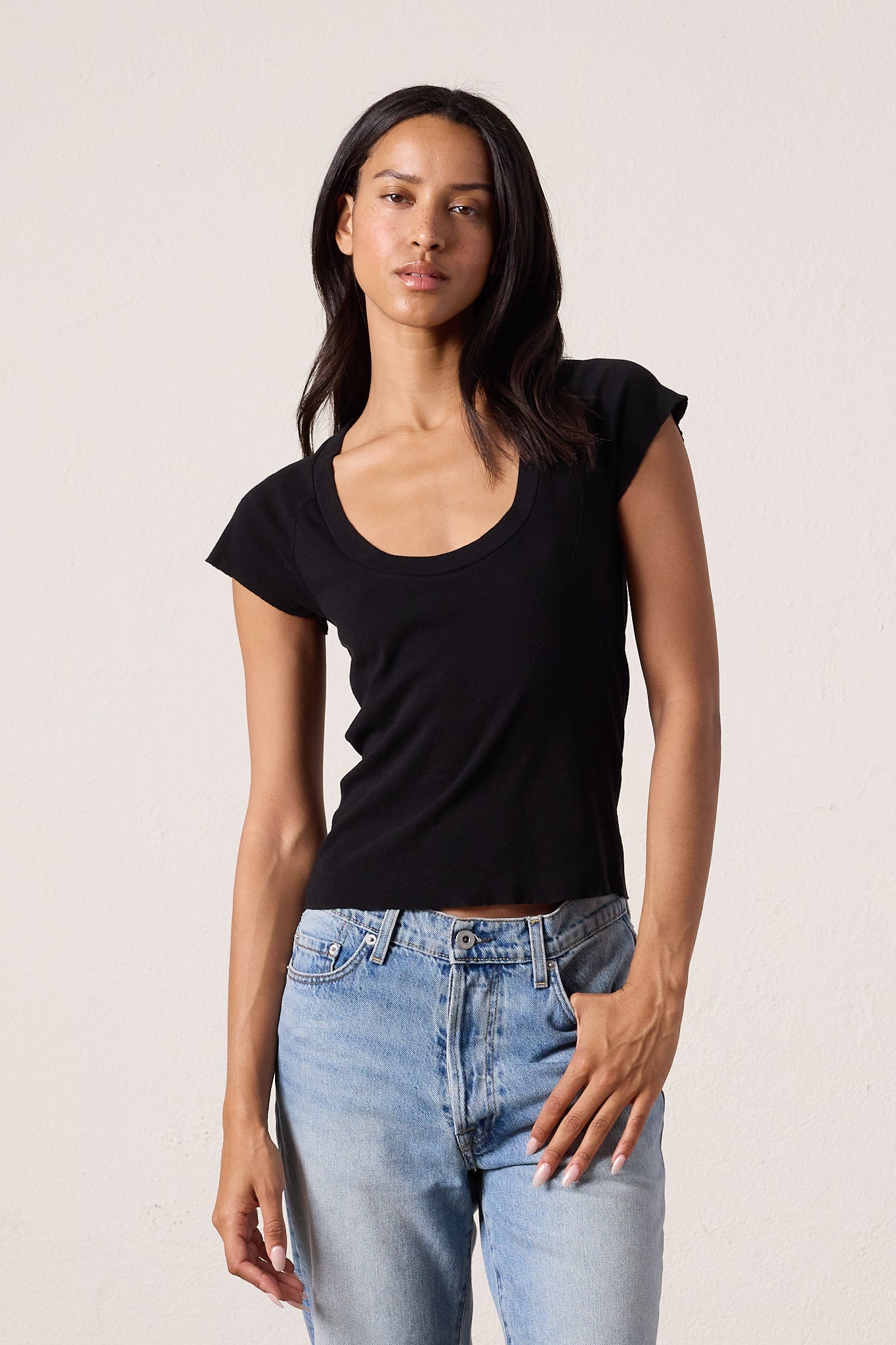 Gia Fitted U Neck Baby Rib Tee